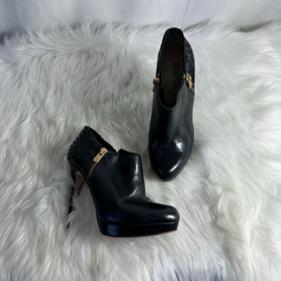 MK Michael Kors Black Leather/Python Stiletto Booties Sz 5.5 - Picture 2 of 8
